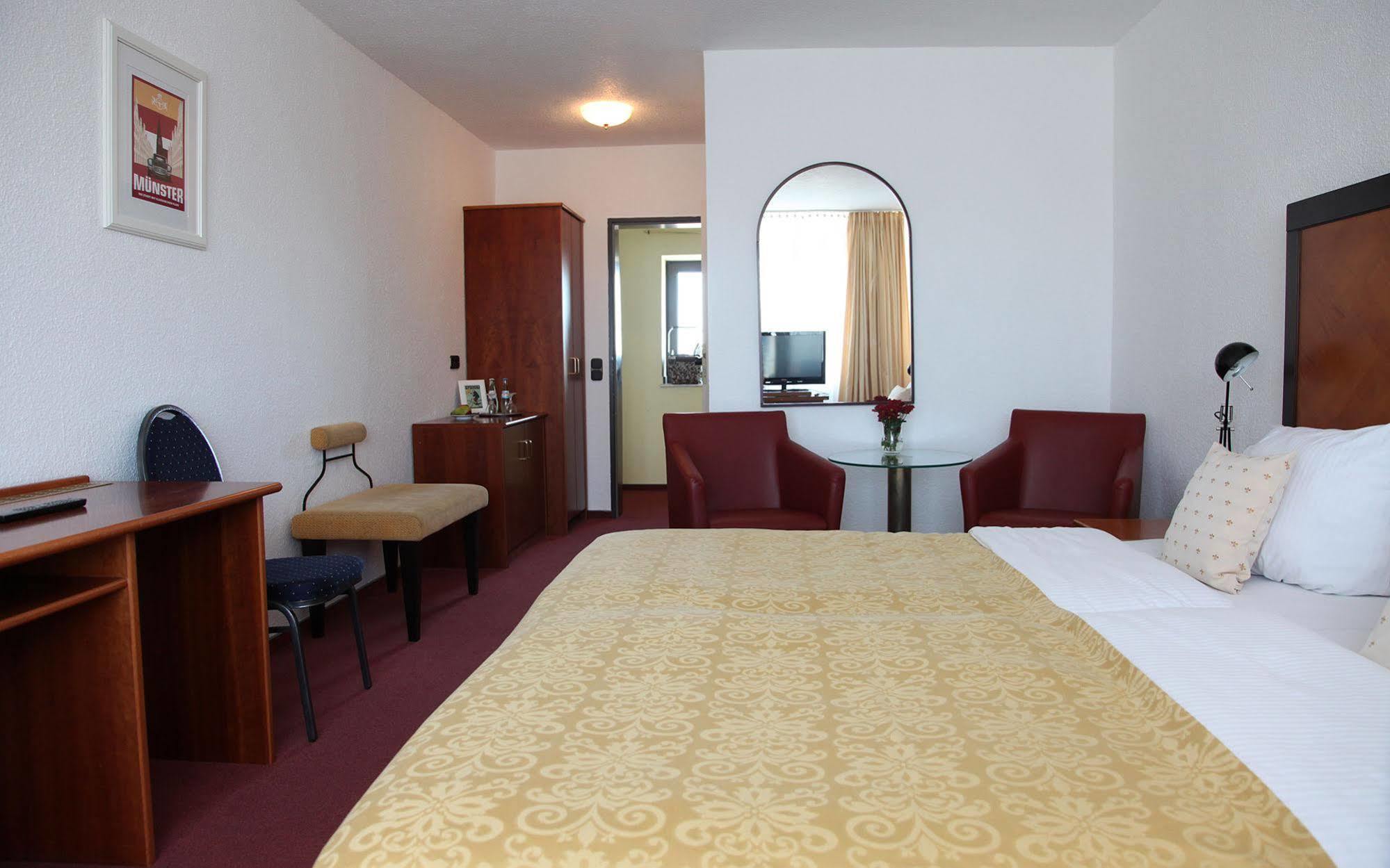 Cityhotel Amadeus Мюнстер Екстер'єр фото